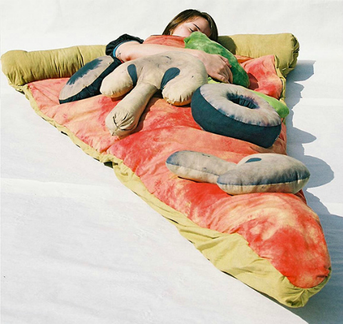 colchón pizza para dormir